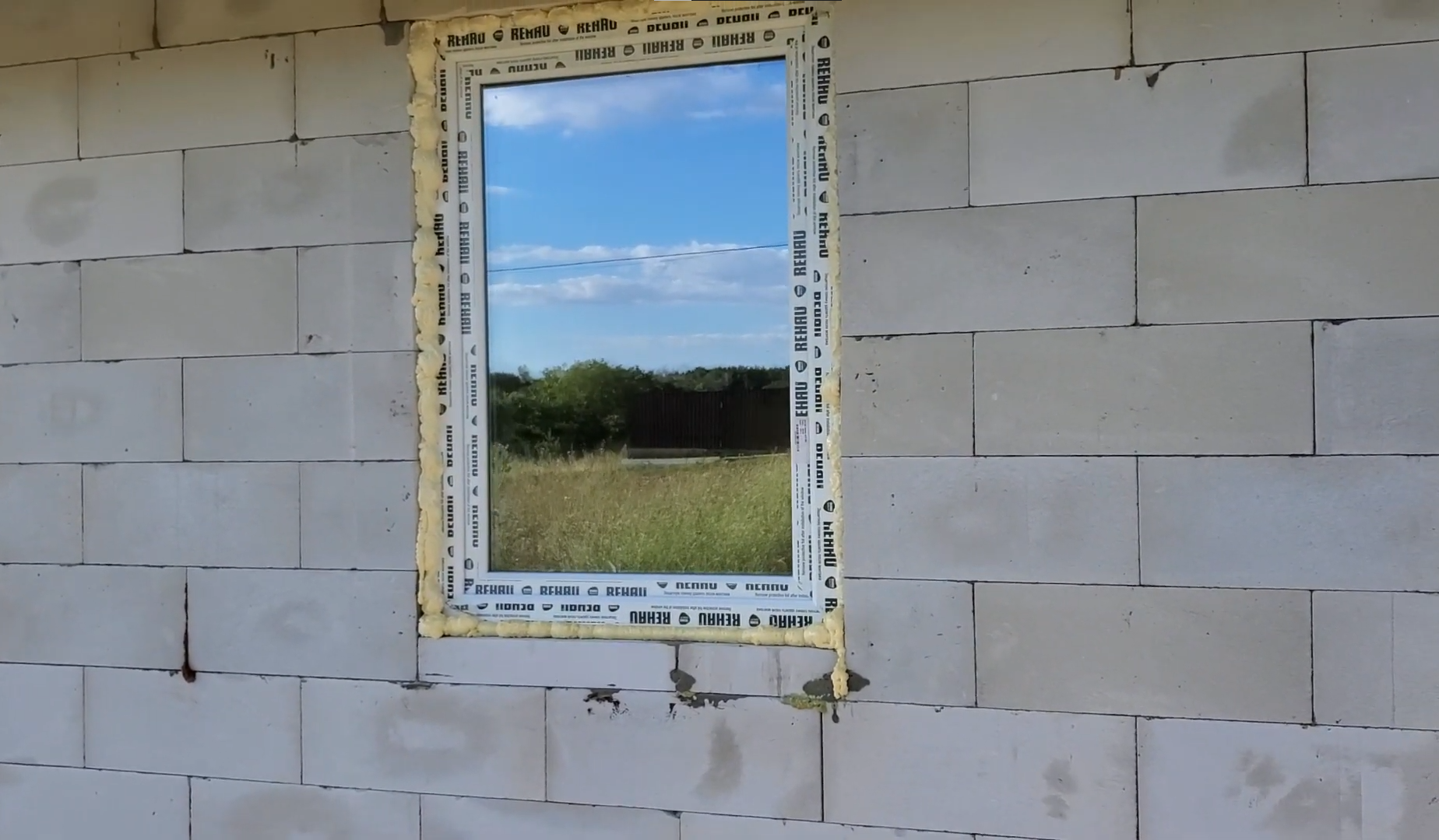 https://novosibirsk.delaem-okna.ru/storage/app/uploads/public/63f/305/ed2/63f305ed28ff9698974890.png